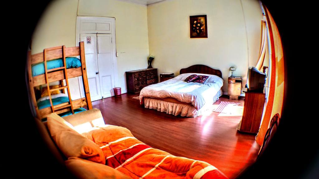 La Casa Piola Hostel บัลปาราอีโซ ภายนอก รูปภาพ